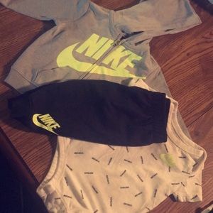 Infant clothes newborn to 12 months!